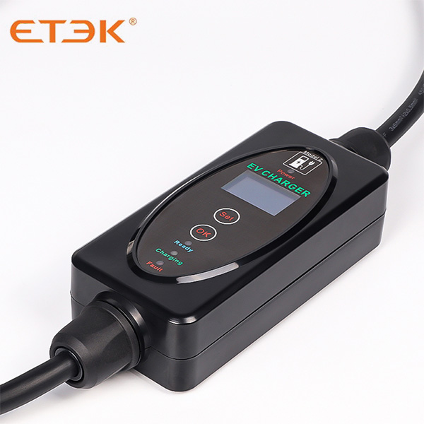 ETEC EKEP3-T2-32 Prise de charge femelle Type 2 32A 400V 22KW Connecteur  triphasé avec câble de 5 mètres pour charger l'extrémité du véhicule -  Chine ETEK électrique